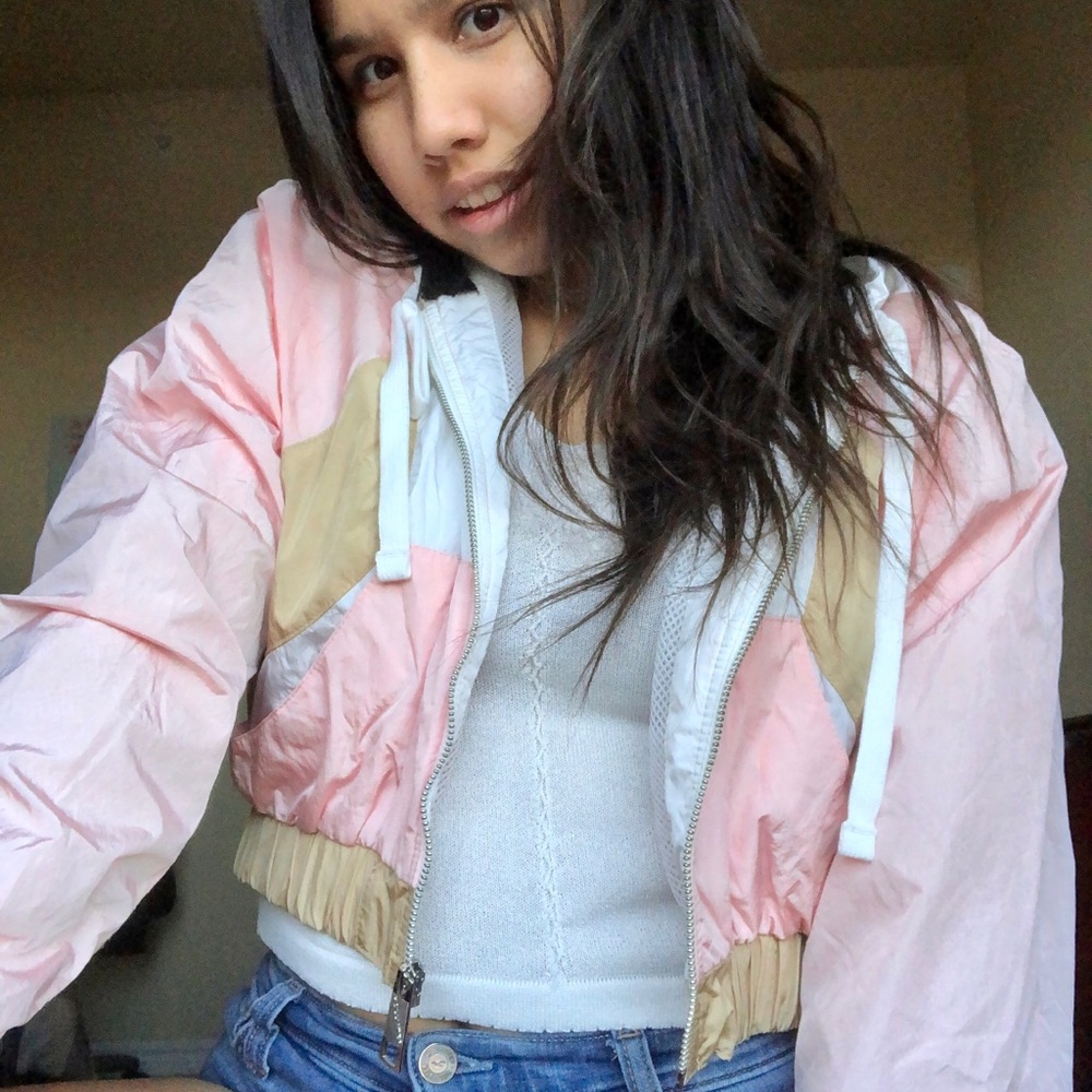 💓 Hollister Cropped Pink Windbreaker 💓